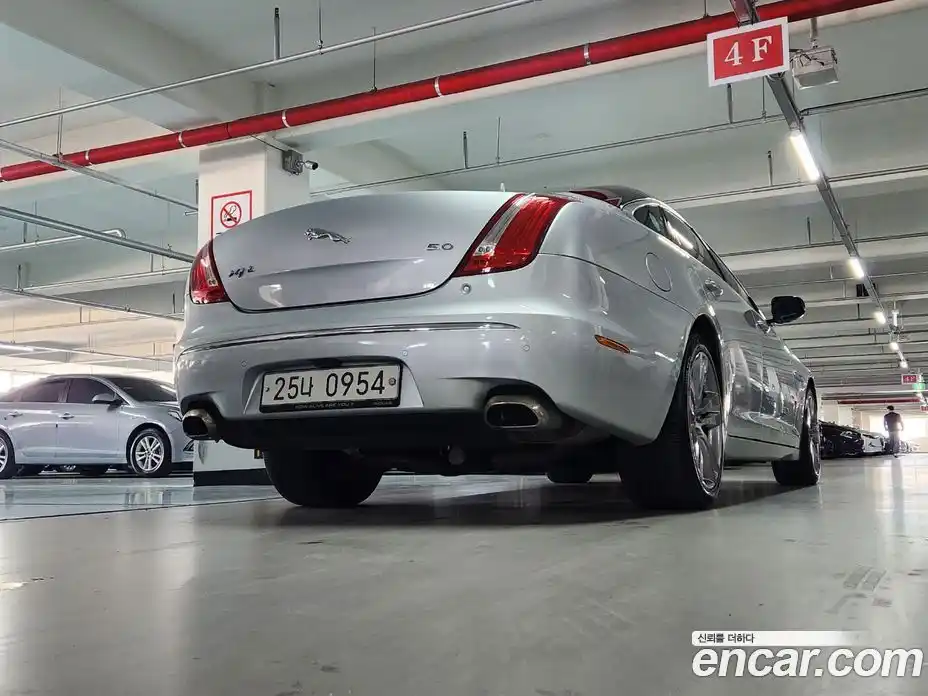 Jaguar XJ 2015 3.0 Автомат в Москве № 283976, фото 5