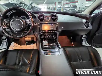 Jaguar XJ 2015 3.0 Автомат в Москве № 283976, миниатюра 6
