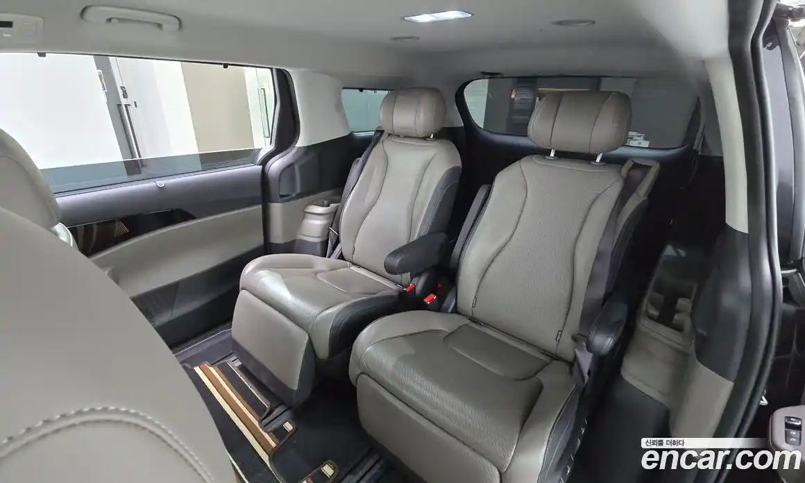 Kia Canival 2024 1.6 Автомат в Москве № 287114, фото 11