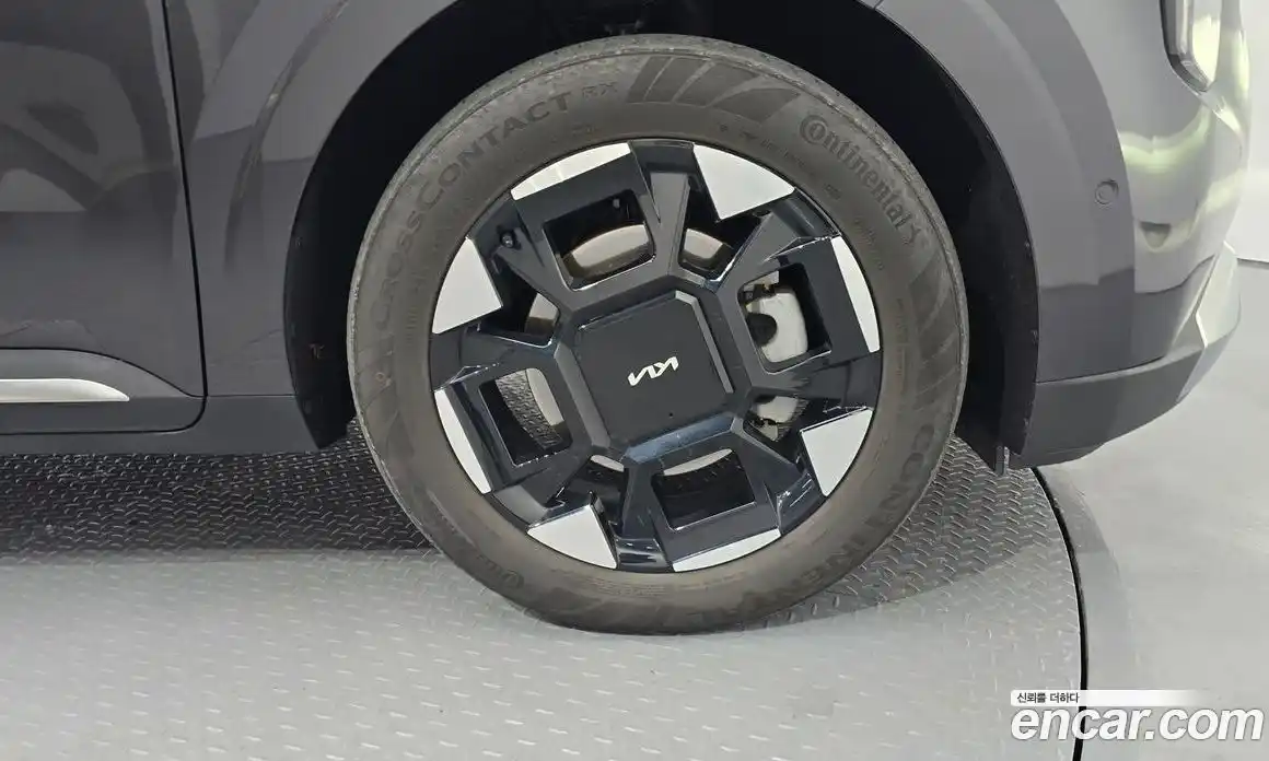 Kia Canival 2024 1.6 Автомат в Москве № 287114, фото 9