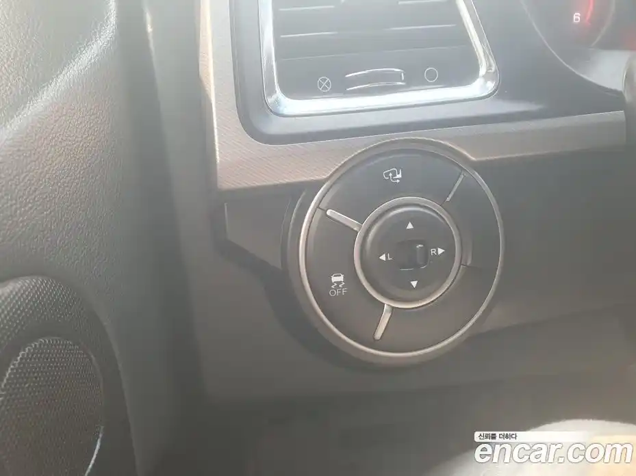 SsangYong Korando 2018 2.2 Механическая в Москве № 29236, фото 13