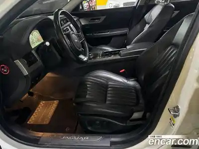 Jaguar XF 2018 2.0 Автомат в Москве № 305171, миниатюра 11