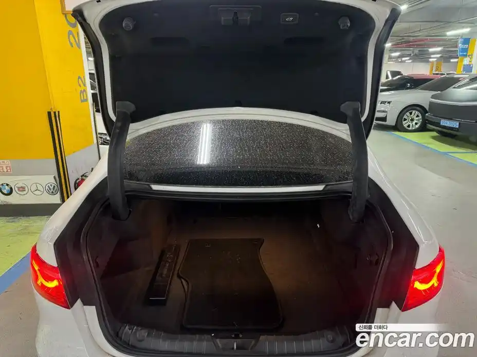 Jaguar XF 2018 2.0 Автомат в Москве № 305171, фото 19