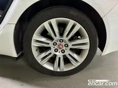 Jaguar XF 2018 2.0 Автомат в Москве № 305171, миниатюра 6