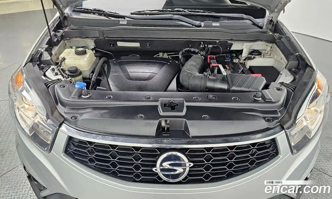 SsangYong Korando 2015 2.0 Автомат в Москве № 31556, фото 15