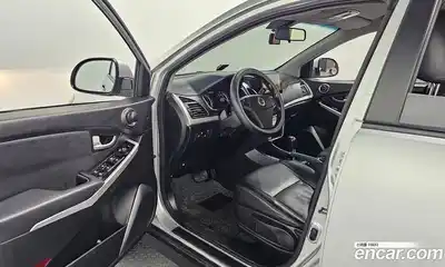 SsangYong Korando 2015 2.0 Автомат в Москве № 31556, миниатюра 4