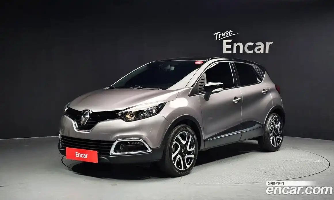 Renault QM3 2016 1.5 Автомат в Москве № 316931, фото 1