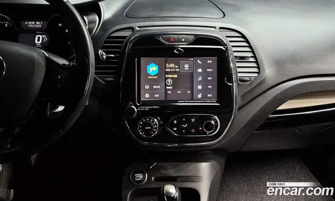 Renault QM3 2016 1.5 Автомат в Москве № 316931, фото 17