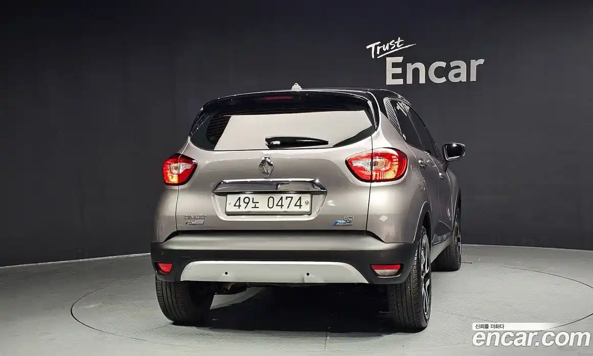 Renault QM3 2016 1.5 Автомат в Москве № 316931, фото 4