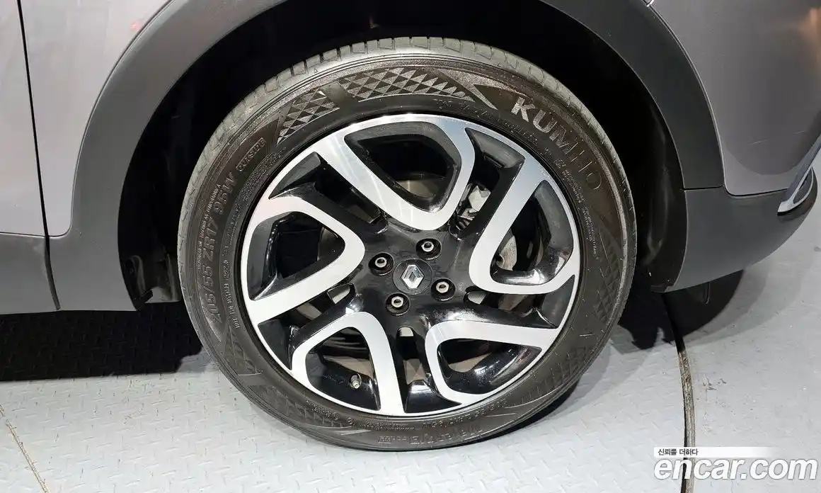 Renault QM3 2016 1.5 Автомат в Москве № 316931, фото 5