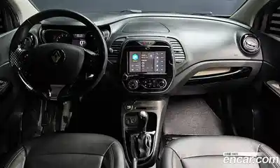 Renault QM3 2016 1.5 Автомат в Москве № 316931, миниатюра 7