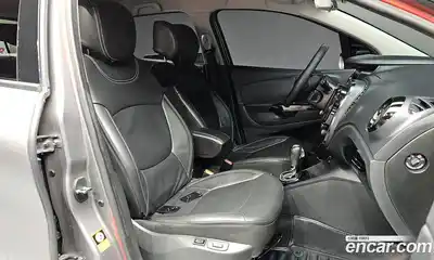 Renault QM3 2016 1.5 Автомат в Москве № 316931, миниатюра 10