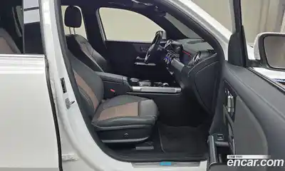 Mercedes-Benz EQB 2023 0.2 Автомат в Москве № 321771, миниатюра 2