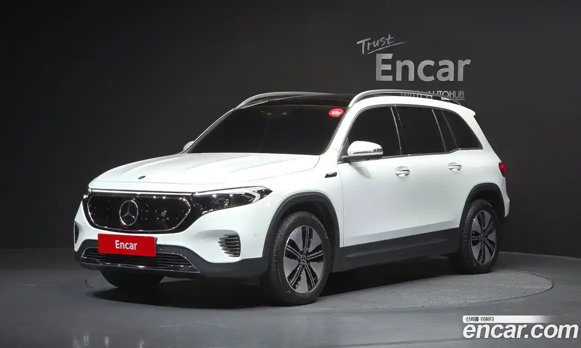 Mercedes-Benz EQB 2023 0.2 Автомат в Москве № 321771, фото 9