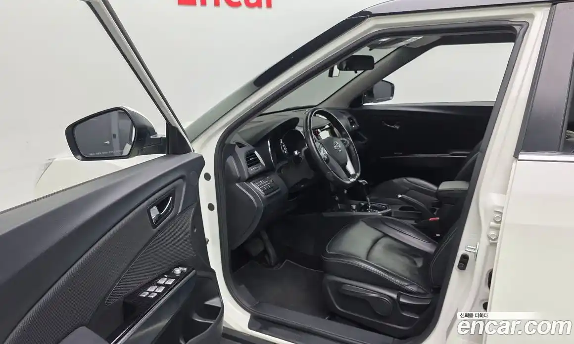 SsangYong TIBOLI 2018 1.6 Автомат в Москве № 324388, фото 6