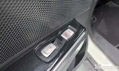 SsangYong TIBOLI 2018 1.6 Автомат в Москве № 324388, миниатюра 9