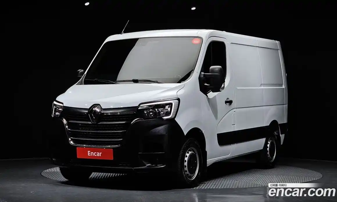 Renault Master 2024 2.3 Механическая в Москве № 333420, фото 1