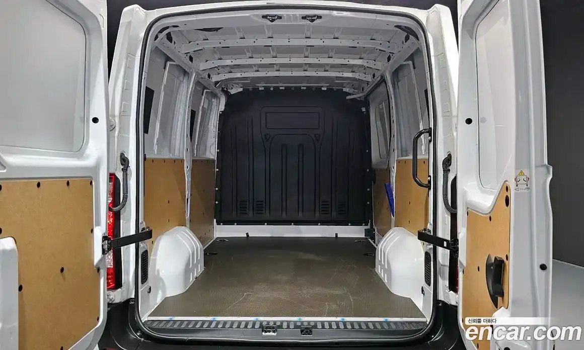 Renault Master 2024 2.3 Механическая в Москве № 333420, фото 19