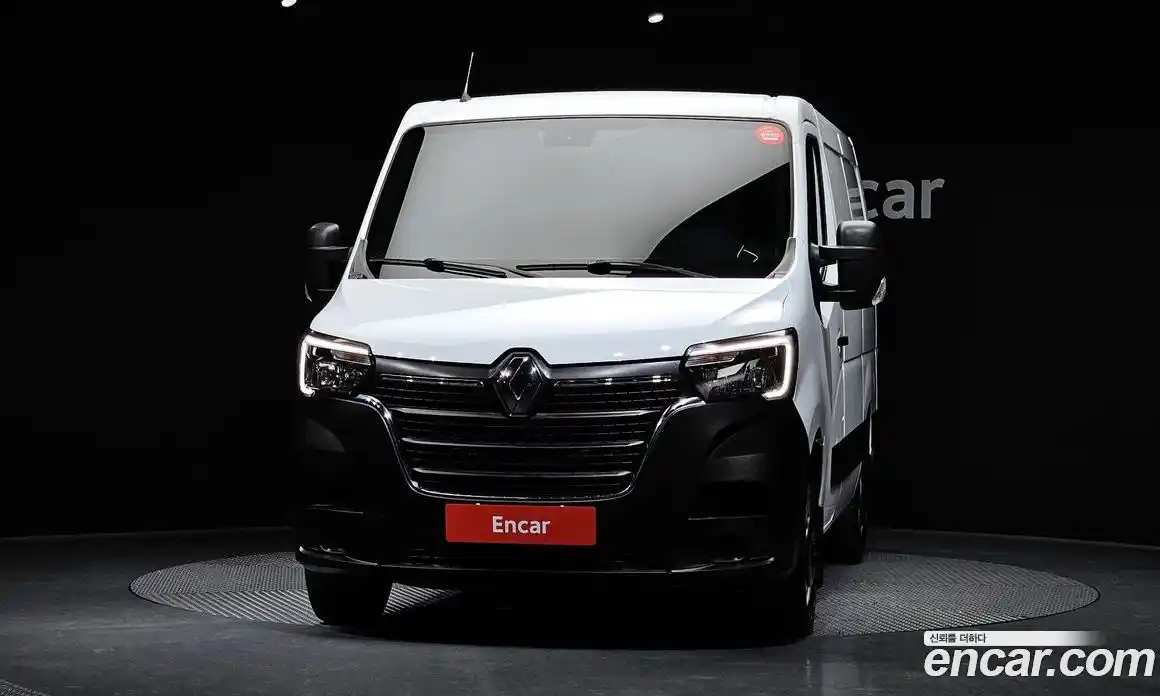 Renault Master 2024 2.3 Механическая в Москве № 333420, фото 3