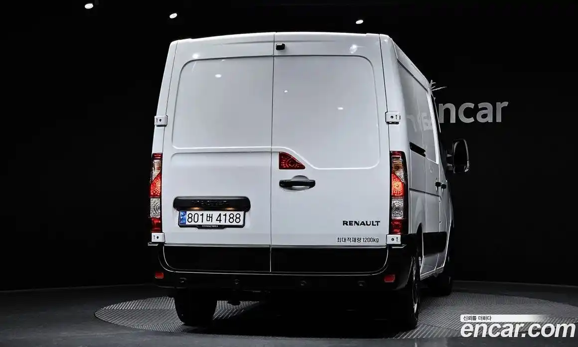Renault Master 2024 2.3 Механическая в Москве № 333420, фото 4