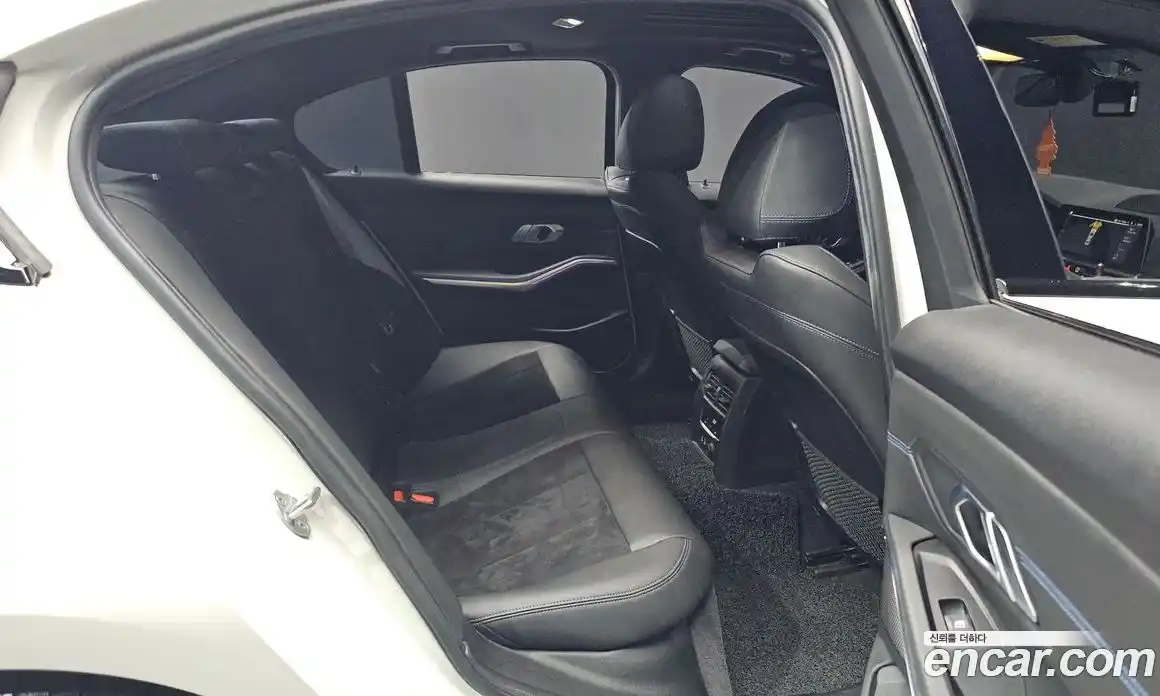 BMW 3-Series 2019 2.0 Автомат в Москве № 336595, фото 12