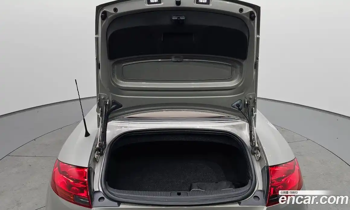 Audi TTS 2013 2.0 Автомат в Москве № 343583, фото 20