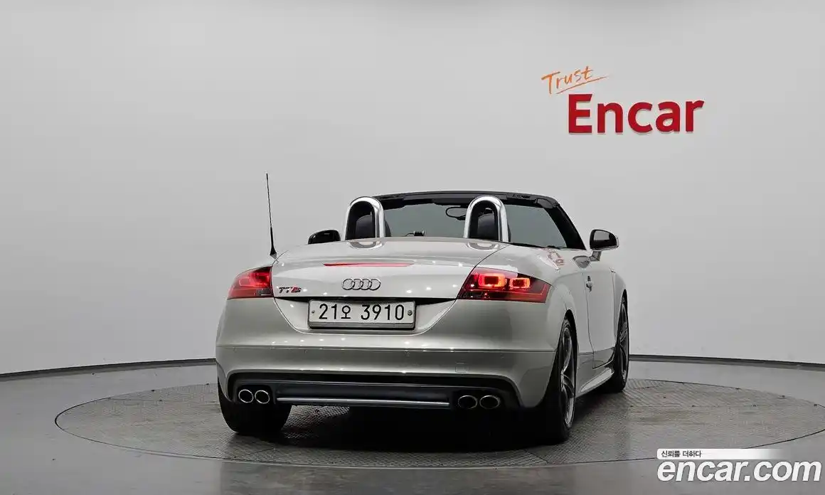 Audi TTS 2013 2.0 Автомат в Москве № 343583, фото 4