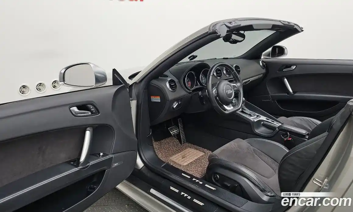 Audi TTS 2013 2.0 Автомат в Москве № 343583, фото 5