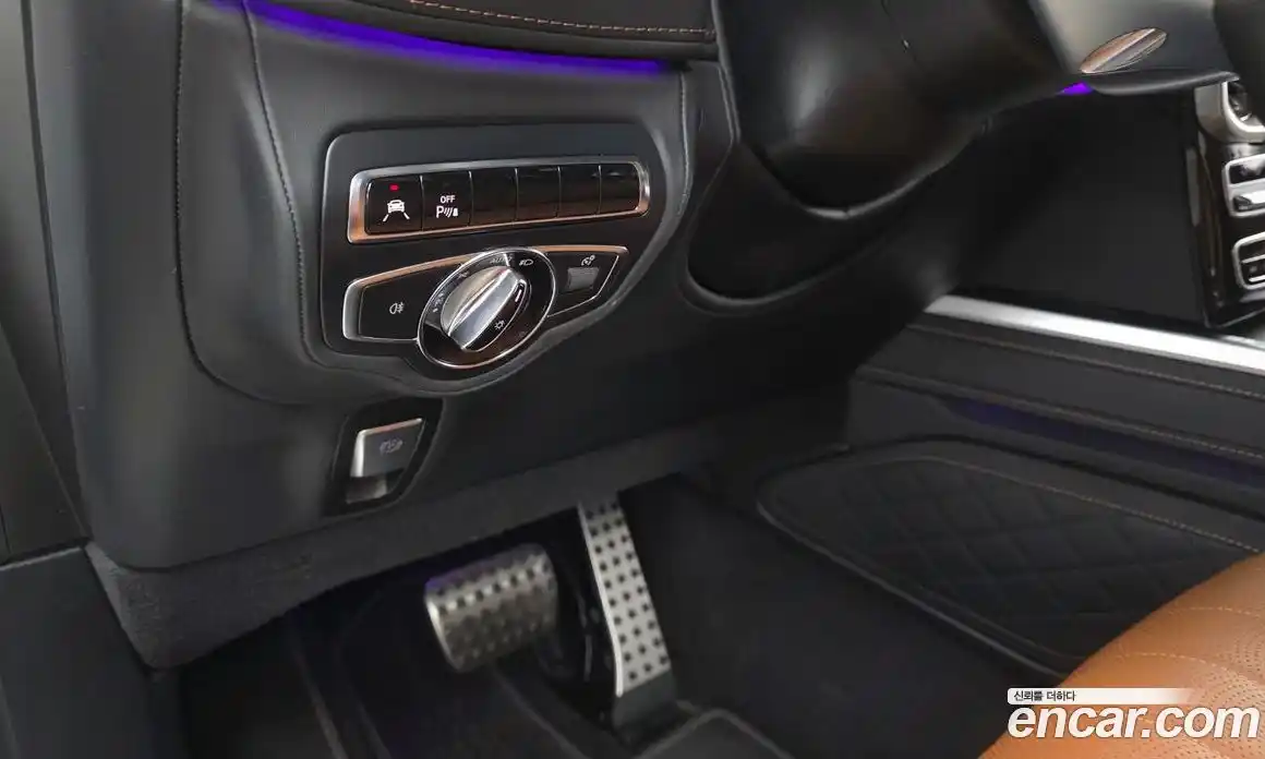 Mercedes-Benz G-Class 2023 4.0 Автомат в Москве № 368826, фото 18