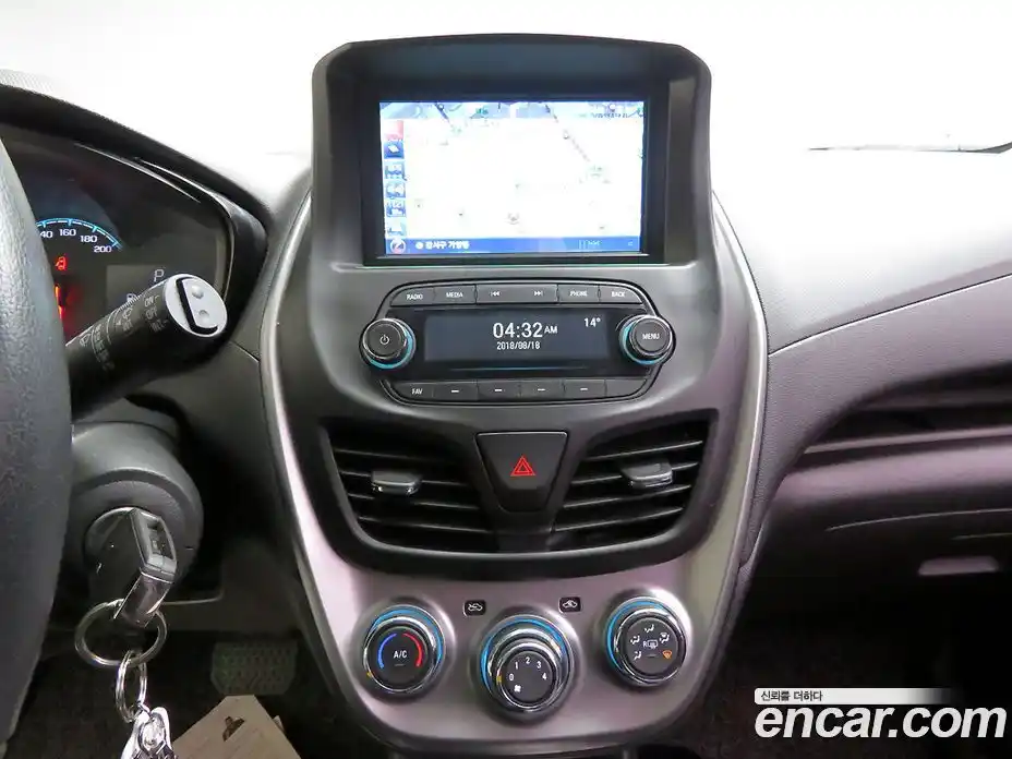 Chevrolet Spark 2016 1.0 Автомат в Москве № 37733, фото 10