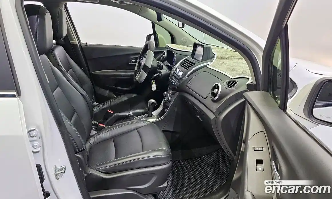 Chevrolet Trax 2015 1.4 Автомат в Москве № 37752, фото 17