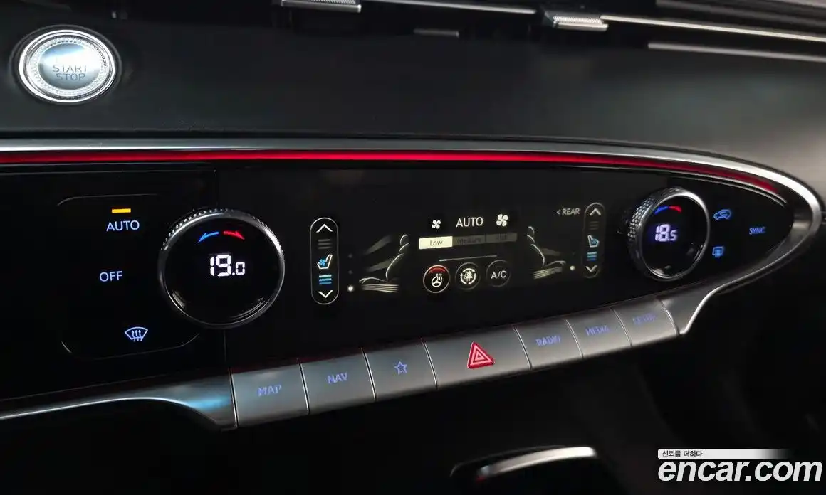 Genesis GV70 2021 2.5 Автомат в Москве № 386085, фото 17