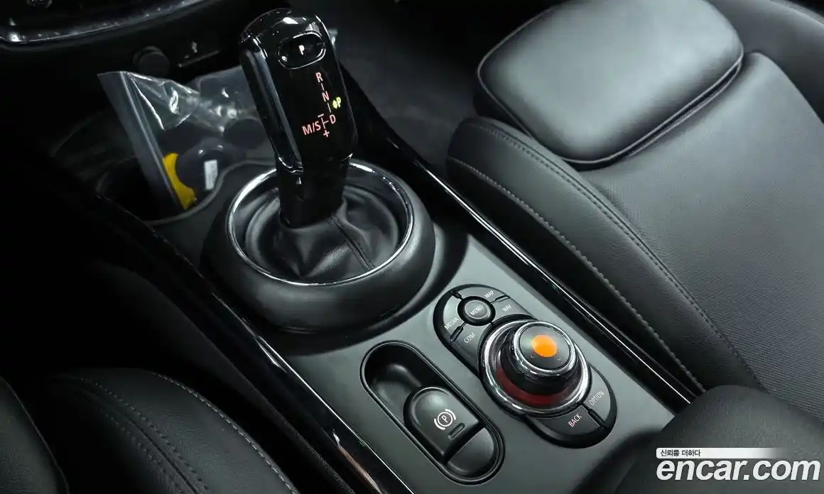 Mini Clubman 2021 1.5 Автомат в Москве № 396287, фото 9