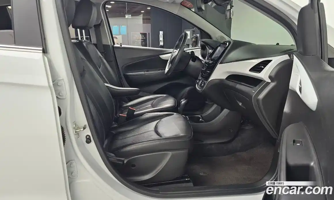 Chevrolet Spark 2016 1.0 Автомат в Москве № 39786, фото 14