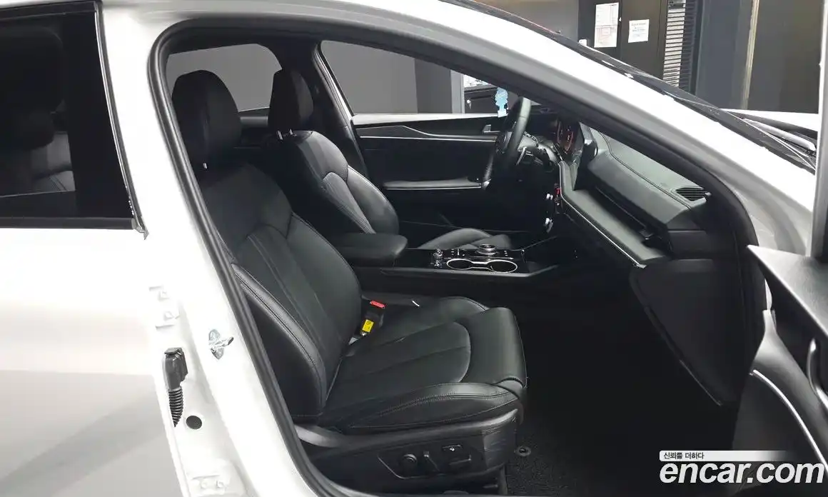 Kia K5 2026 1.6 Автомат в Москве № 400810, фото 11