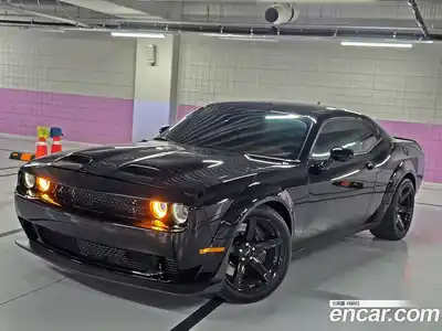 Dodge Challenger 2022 6.2 Автомат в Москве № 402820, миниатюра 3