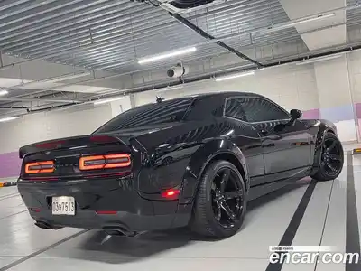 Dodge Challenger 2022 6.2 Автомат в Москве № 402820, миниатюра 9