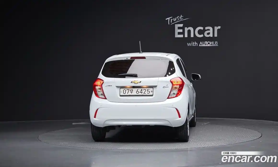 Chevrolet Spark 2017 1.0 Автомат в Москве № 40680, фото 4
