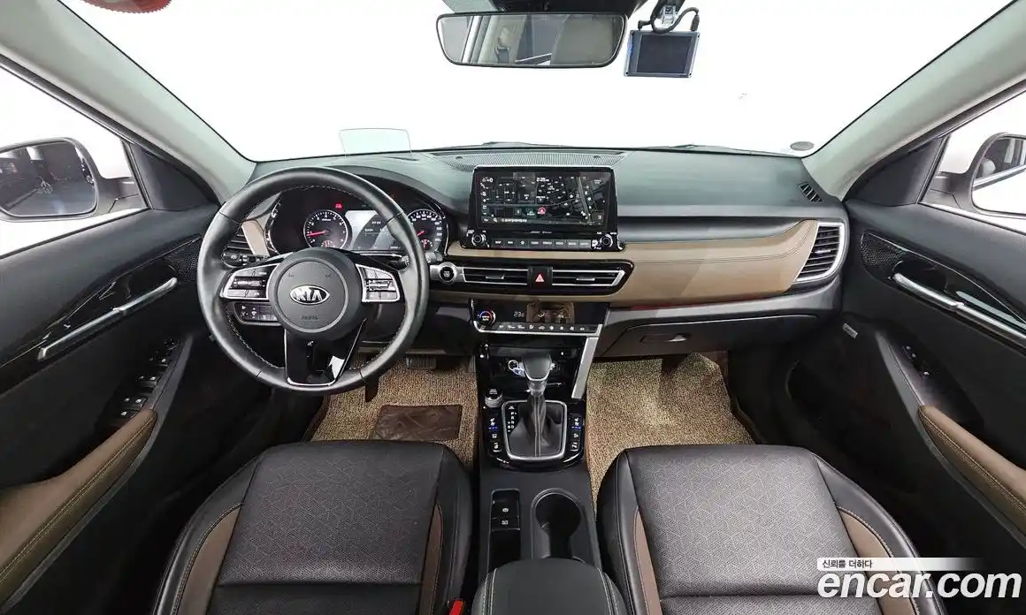 Kia Seltos 2022 1.6 Автомат в Москве № 54680, фото 11