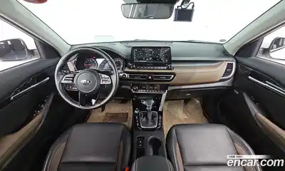 Kia Seltos 2022 1.6 Автомат в Москве № 54680, миниатюра 11