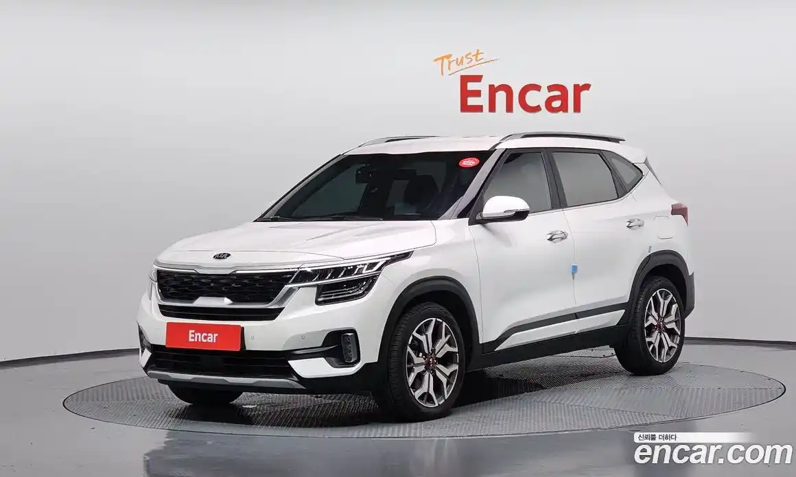 Kia Seltos 2022 1.6 Автомат в Москве № 54680, фото 3