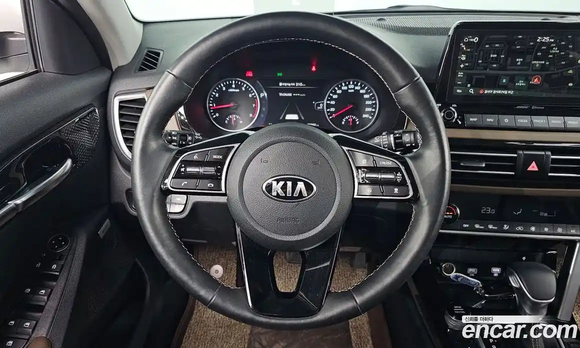 Kia Seltos 2022 1.6 Автомат в Москве № 54680, фото 9