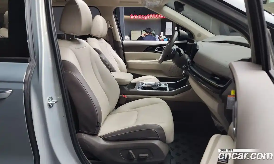 Kia Canival 2024 1.6 Автомат в Москве № 74963, фото 17