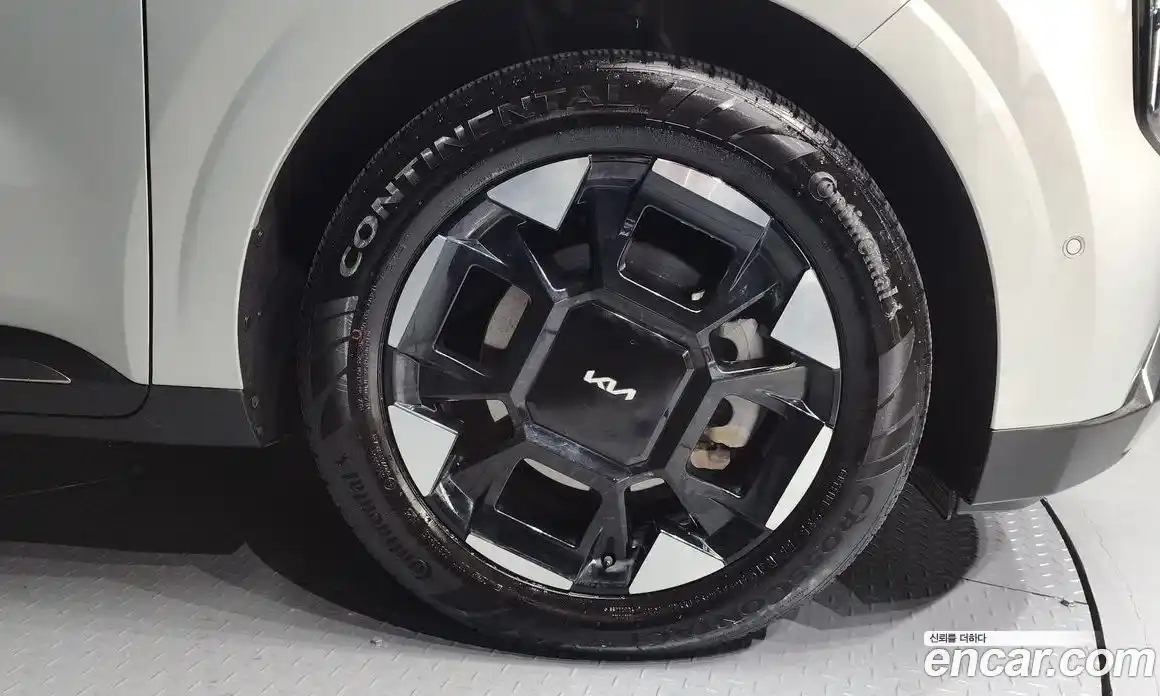 Kia Canival 2024 1.6 Автомат в Москве № 74963, фото 19