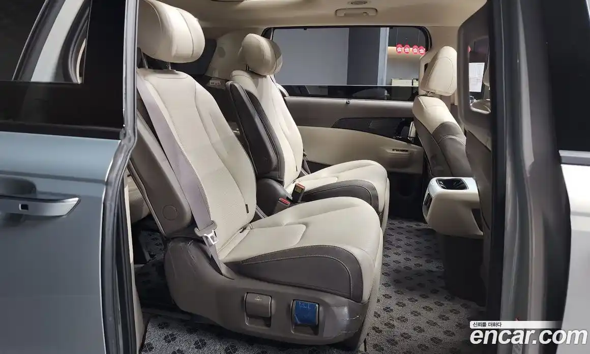 Kia Canival 2024 1.6 Автомат в Москве № 74963, фото 20