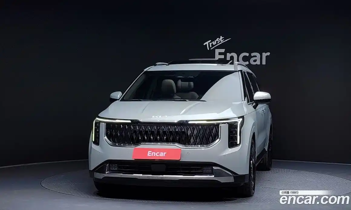 Kia Canival 2024 1.6 Автомат в Москве № 74963, фото 3