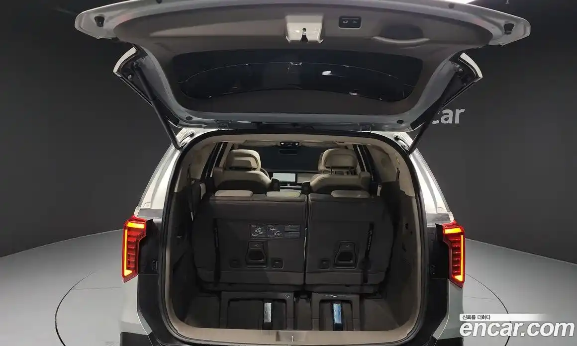 Kia Canival 2024 1.6 Автомат в Москве № 74963, фото 5