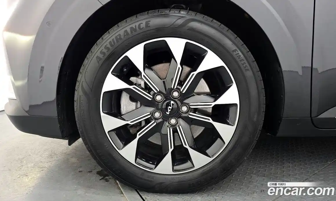 Kia Canival 2023 3.5 Автомат в Москве № 7906, фото 11