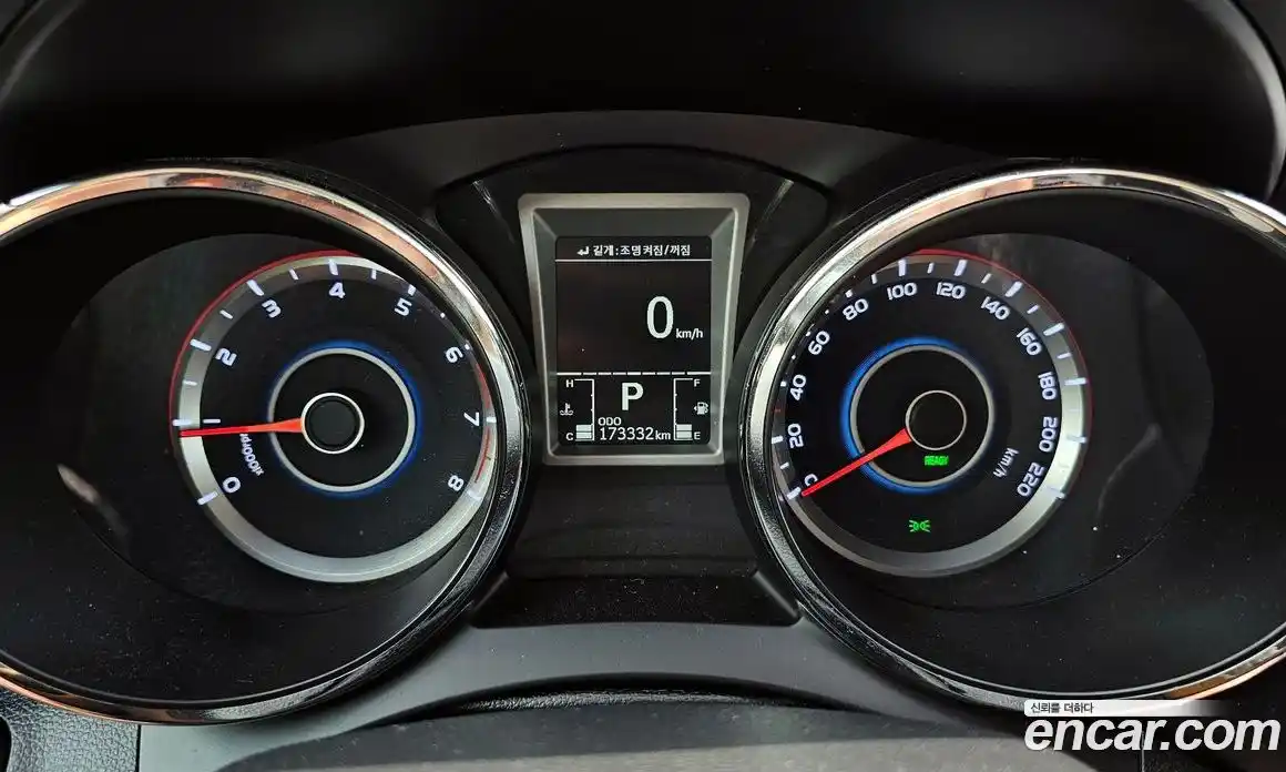 SsangYong TIBOLI 2015 1.6 Автомат в Москве № 832, фото 3