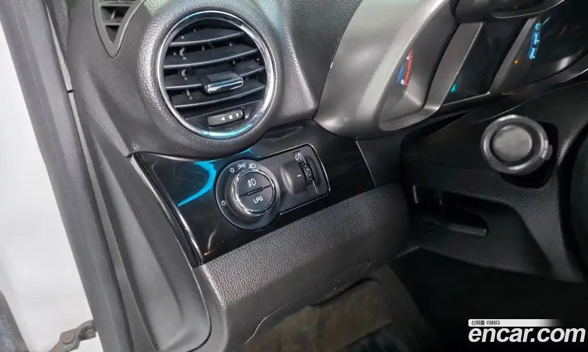 Chevrolet Orlando 2012 2.0 Автомат в Москве № 103673, фото 19